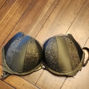 Victoria's Secret Bombshell Olive Lace Push Up Bra